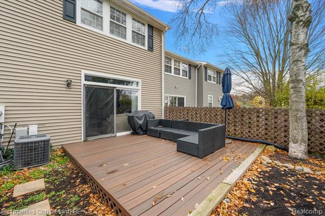 Builiding view thirty four for 41327 Lagoon, Northville, MI. 48167