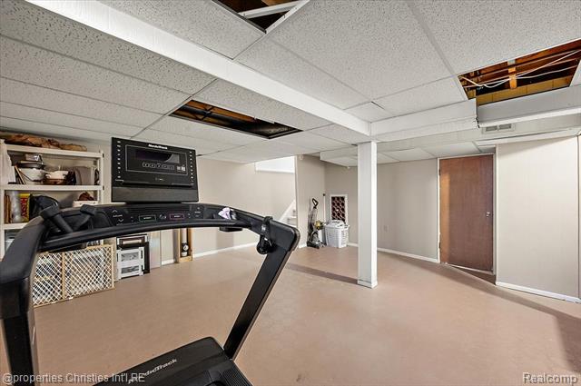 Builiding view thirty one for 41327 Lagoon, Northville, MI. 48167