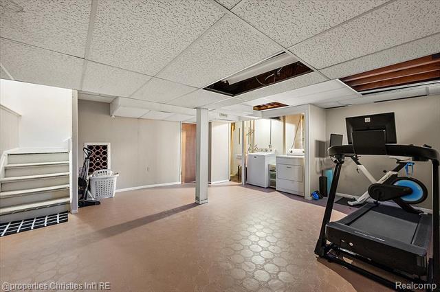 Builiding view twenty nine for 41327 Lagoon, Northville, MI. 48167