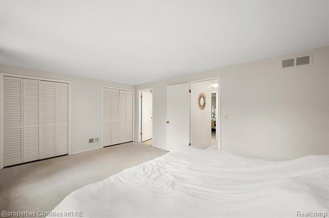 Builiding view twenty one for 41327 Lagoon, Northville, MI. 48167