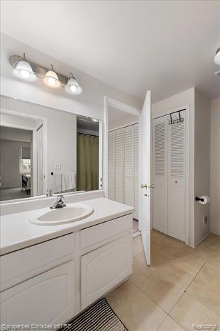 Builiding view twenty three for 41327 Lagoon, Northville, MI. 48167