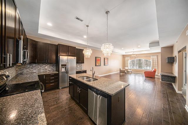 Builiding view eight for 5610 Arbor Chase, Ann Arbor, MI. 48103