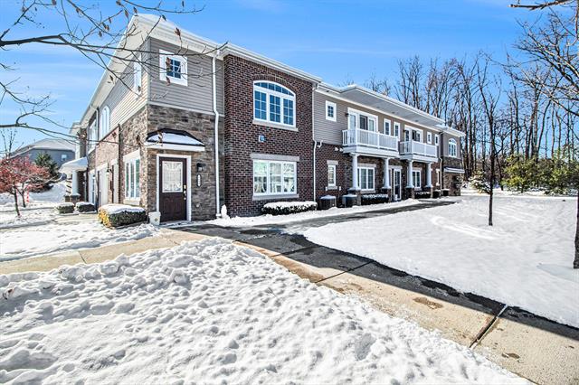 Builiding view one for 5610 Arbor Chase, Ann Arbor, MI. 48103