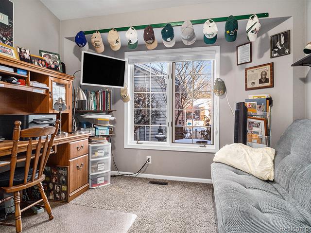 Builiding view eleven for 6356 Squire Lake, Flushing, MI. 48433