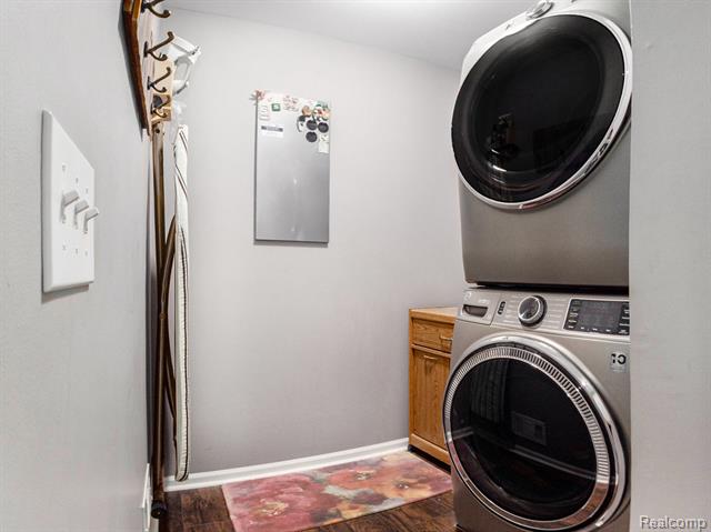 Builiding view thirteen for 6356 Squire Lake, Flushing, MI. 48433