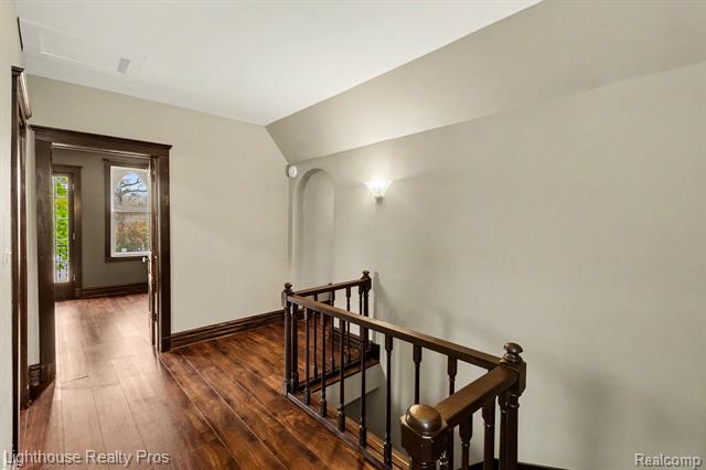 Builiding view nineteen for 405 Jefferson, Grand Ledge, MI. 48837
