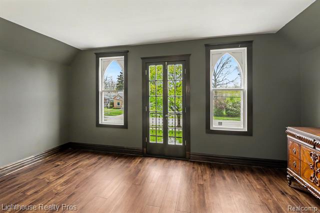Builiding view sixteen for 405 Jefferson, Grand Ledge, MI. 48837