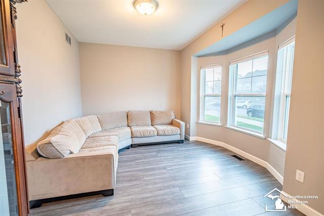 Builiding view thirteen for 835 Henning, Dundee, MI. 48131