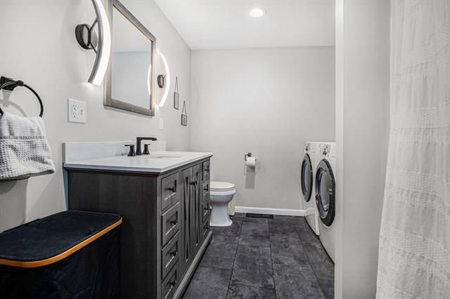 Builiding view eleven for 944 Lukesport Rd, Quincy, MI. 49082