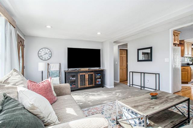 Builiding view four for 944 Lukesport Rd, Quincy, MI. 49082