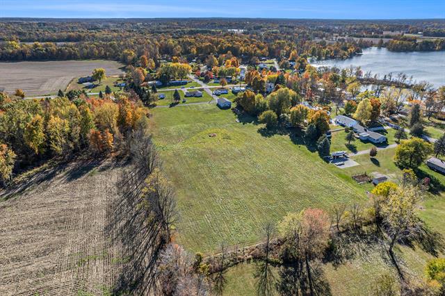 Builiding view nineteen for 944 Lukesport Rd, Quincy, MI. 49082