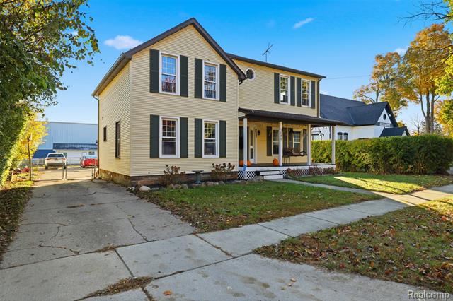 Builiding view nineteen for 1086 Saginaw, Lapeer, MI. 48446