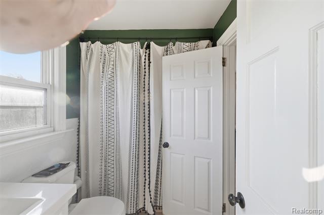 Builiding view twelve for 1086 Saginaw, Lapeer, MI. 48446