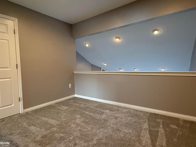 Builiding view fifteen for 35037 Windsor, New Baltimore, MI. 48047