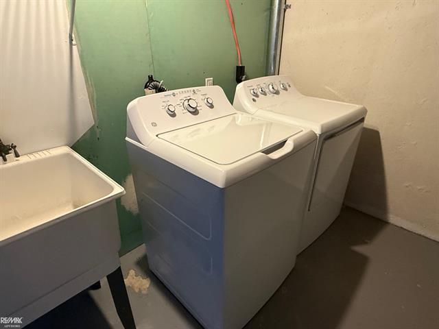 Builiding view thirty one for 35037 Windsor, New Baltimore, MI. 48047