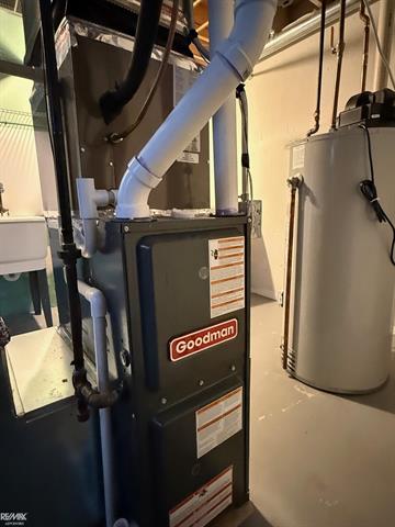 Builiding view thirty for 35037 Windsor, New Baltimore, MI. 48047