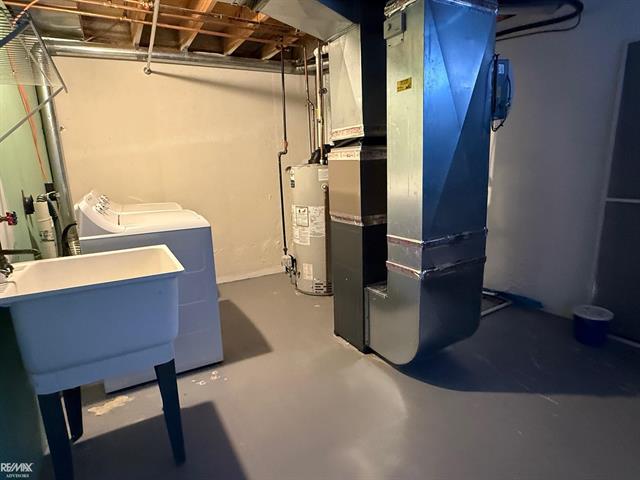 Builiding view twenty eight for 35037 Windsor, New Baltimore, MI. 48047