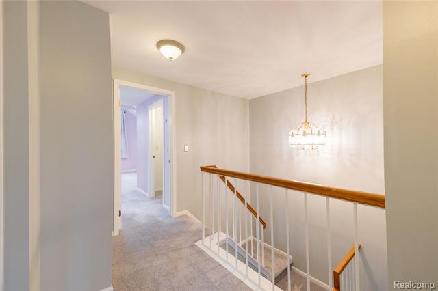 Builiding view eighteen for 18689 Hilltop, Riverview, MI. 48193