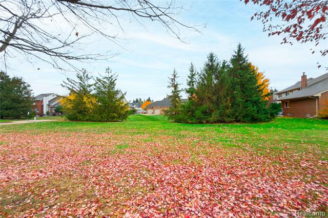 Builiding view thirty six for 18689 Hilltop, Riverview, MI. 48193