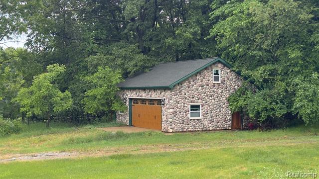 Builiding view forty nine for 2608 Sutton, Metamora, MI. 48455
