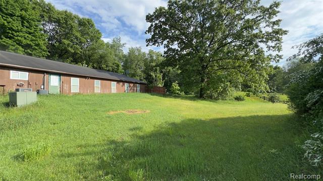 Builiding view sixty one for 2608 Sutton, Metamora, MI. 48455