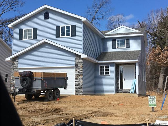 front view for 310 Fountain Park Drive, Waterford, Mi. 48327