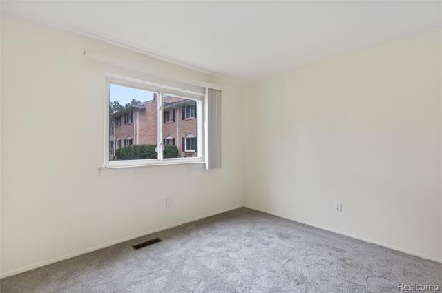 Builiding view nine for 14200 Ivanhoe Dr, Sterling Heights, MI. 48312