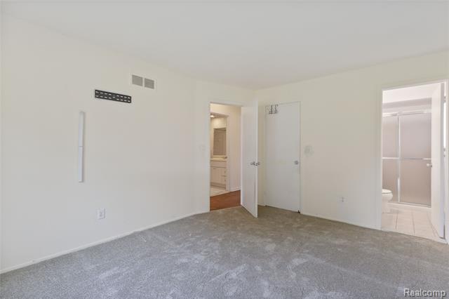 Builiding view twelve for 14200 Ivanhoe Dr, Sterling Heights, MI. 48312