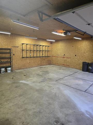 Builiding view twenty four for 1991 Pasadena, Ypsilanti, MI. 48198