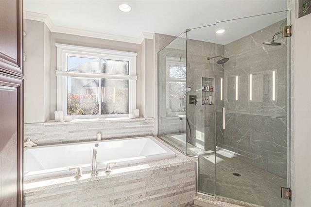 Builiding view sixteen for 4955 Quincy, Saline, MI. 48176