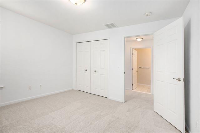 Builiding view thirteen for 2768 Knightsbridge, Ann Arbor, MI. 48105