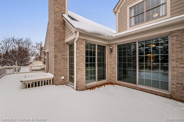 Builiding view forty eight for 16925 Lochmoor Circle East, Northville, MI. 48168