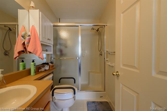 Builiding view eighteen for 1856 Kenwyck, Ypsilanti, MI. 48198