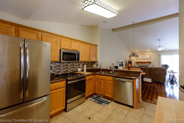 Builiding view eleven for 1856 Kenwyck, Ypsilanti, MI. 48198