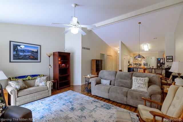 Builiding view four for 1856 Kenwyck, Ypsilanti, MI. 48198