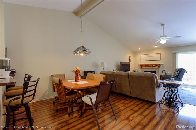 Builiding view six for 1856 Kenwyck, Ypsilanti, MI. 48198