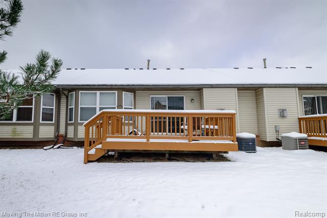 Builiding view thirty one for 1856 Kenwyck, Ypsilanti, MI. 48198