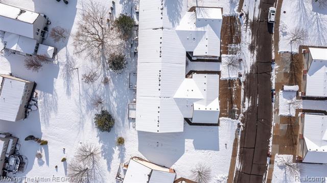 Builiding view thirty seven for 1856 Kenwyck, Ypsilanti, MI. 48198