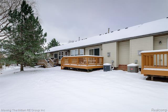 Builiding view thirty two for 1856 Kenwyck, Ypsilanti, MI. 48198