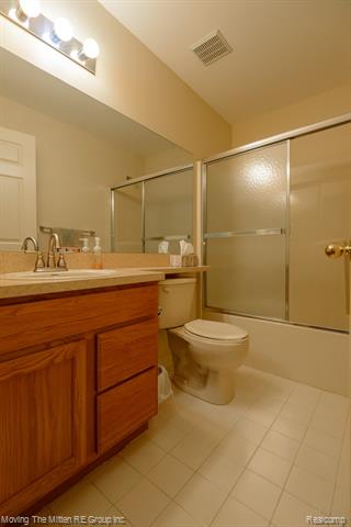 Builiding view twenty three for 1856 Kenwyck, Ypsilanti, MI. 48198