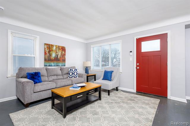 Builiding view four for 2108 E 4Th, Royal Oak, MI. 48067