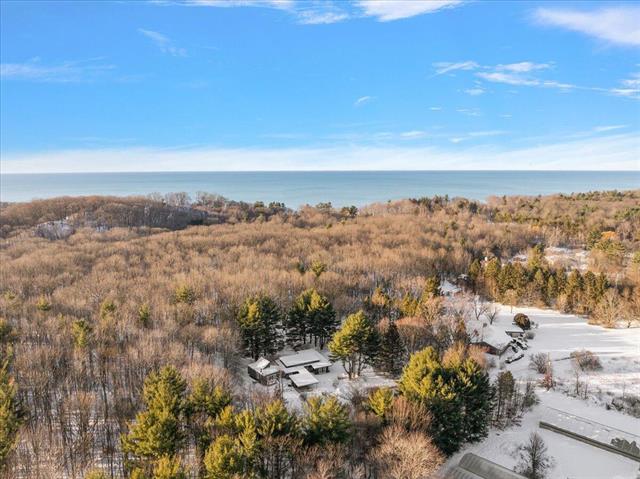 Builiding view one for 18830 77Th, South Haven, MI. 49090