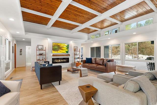 Builiding view six for 18830 77Th, South Haven, MI. 49090