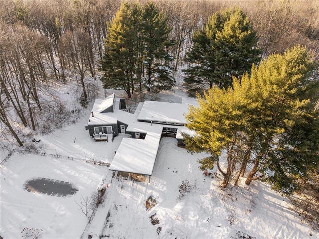 Builiding view thirty seven for 18830 77Th, South Haven, MI. 49090