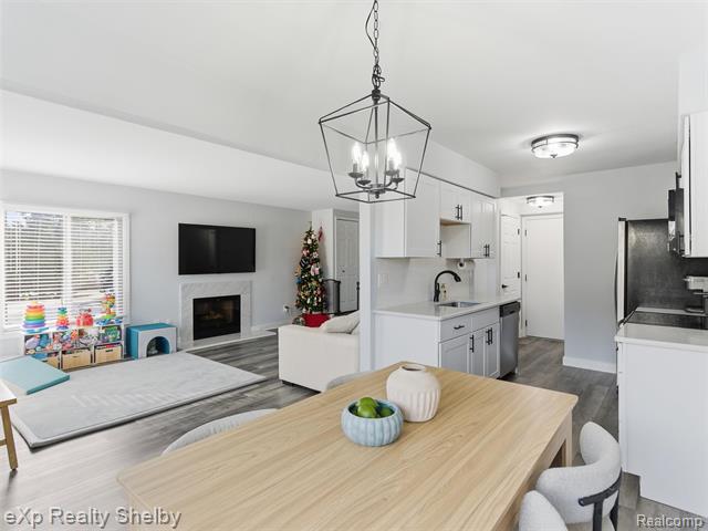 Builiding view five for 44430 Virginia, Clinton Township, MI. 48038