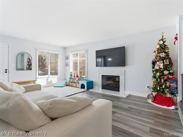 Builiding view four for 44430 Virginia, Clinton Township, MI. 48038