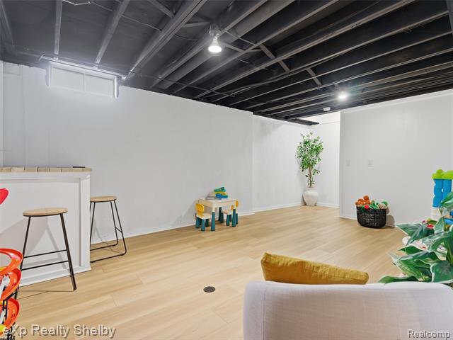 Builiding view sixteen for 44430 Virginia, Clinton Township, MI. 48038