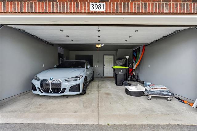 Builiding view six for 3981 Trailway Commons, Auburn Hills, MI. 48326