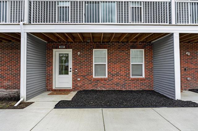 Builiding view thirty one for 3981 Trailway Commons, Auburn Hills, MI. 48326