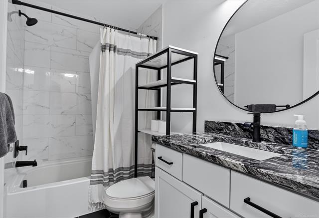 Builiding view twenty two for 3981 Trailway Commons, Auburn Hills, MI. 48326